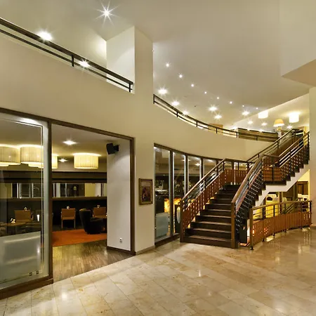 Grauer Baer Hotel 4*