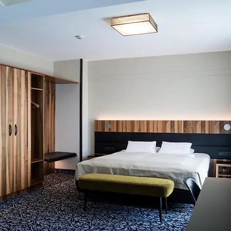 Grauer Baer 4* Инсбрук
