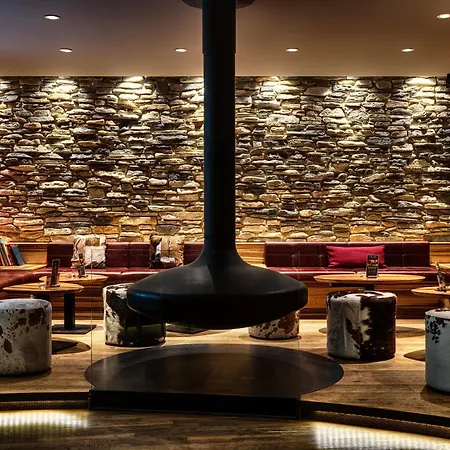 Grauer Baer İnnsbruck